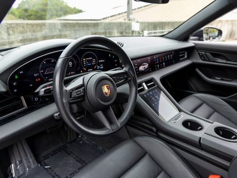 Certified 2023 Porsche Taycan 4 Cross Turismo image 4