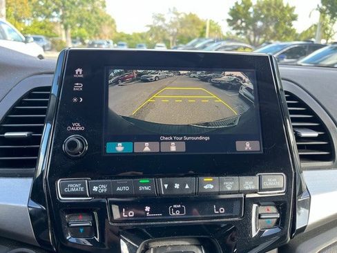 Used 2018 Honda Odyssey EX-L image 9