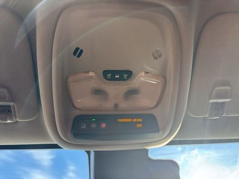 Used 2021 Buick Encore GX Select image 23