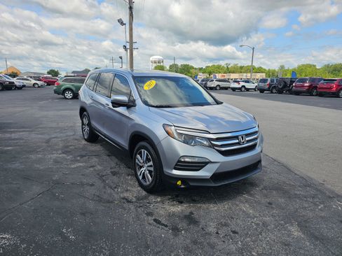 Used 2017 Honda Pilot EX-L image 3