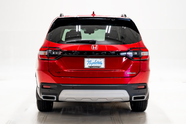Used 2025 Honda Pilot Touring image 34
