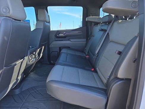 Used 2023 Chevrolet Silverado 1500 ZR2 w/ Technology Package image 11