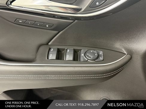 Used 2023 Buick Envision Essence w/ Sport Touring Package AWD/4WD image 19