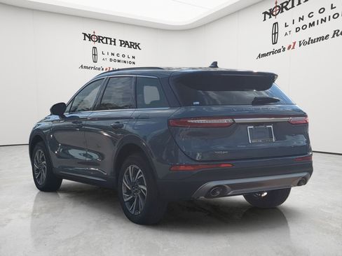 New 2026 Lincoln Corsair Premiere w/ Rear Removable Package Tray FWD image 5