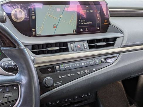 Used 2019 Lexus ES 350 w/ Luxury Package image 16