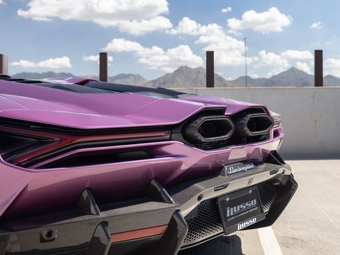 Used 2026 Lamborghini Revuelto AWD/4WD image 35