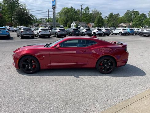 Used 2021 Chevrolet Camaro SS RWD image 33