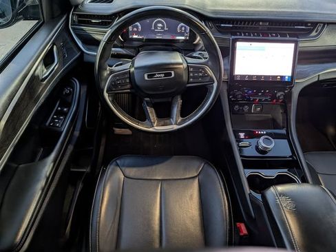Used 2021 Jeep Grand Cherokee L Limited w/ Luxury Tech Group II AWD/4WD image 12