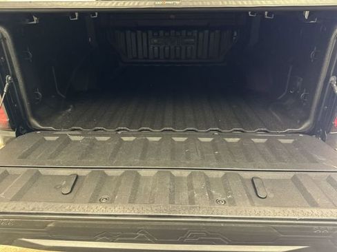 Certified 2023 GMC Canyon AT4 w/ AT4 Premium Package AWD/4WD image 24