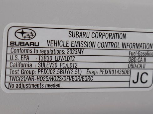 Used 2023 Subaru Outback Premium image 41