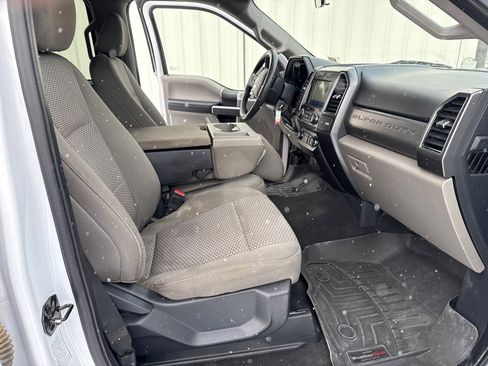 Used 2022 Ford F350 XLT image 10