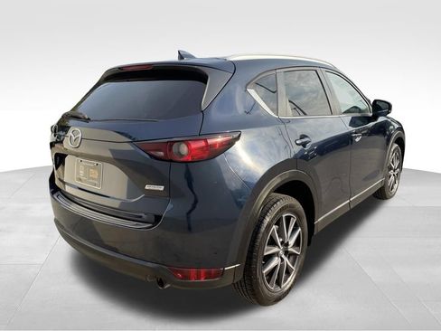 Used 2018 MAZDA CX-5 Touring w/ Preferred Equipment Package FWD image 5