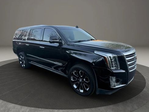 Used 2019 Cadillac Escalade ESV Platinum image 9