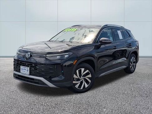 Certified 2026 Volkswagen Tiguan S FWD image 1