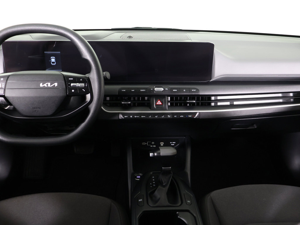 Used 2025 Kia K4 FWD image 32