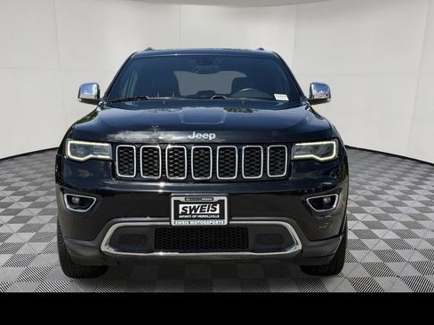 Used 2017 Jeep Grand Cherokee Limited w/ Luxury Group II AWD/4WD image 3