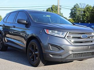 Used 2017 Ford Edge SE image 1