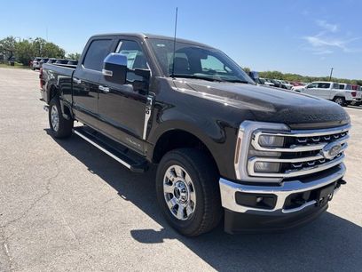 New 2025 Ford F250 Lariat w/ Chrome Package