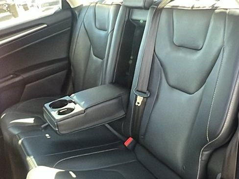 Used 2020 Ford Fusion Energi Titanium image 21