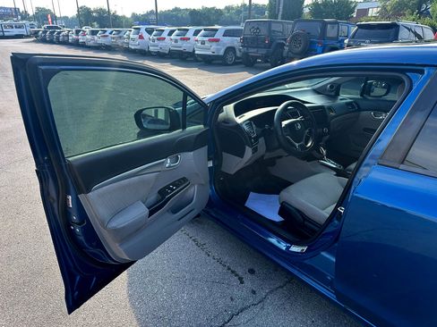 Used 2014 Honda Civic EX image 15
