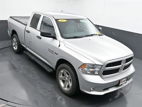 Used 2017 RAM 1500 Express image 36