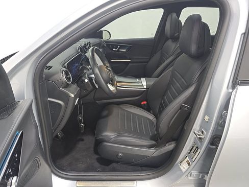 Used 2024 Mercedes-Benz GLC 300 w/ AMG Line image 7