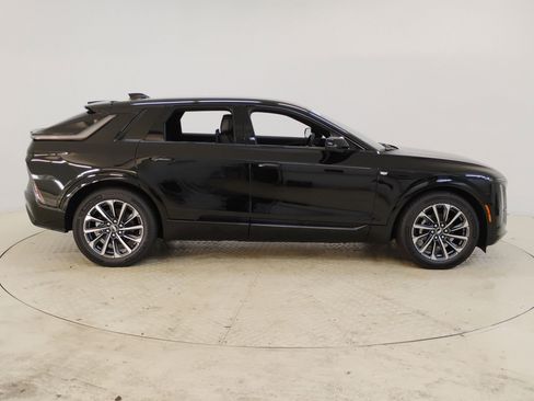 New 2025 Cadillac Lyriq Sport image 7
