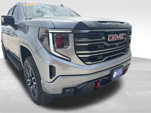 Used 2026 GMC Sierra 1500 AT4 w/ AT4 Premium Package AWD/4WD image 11