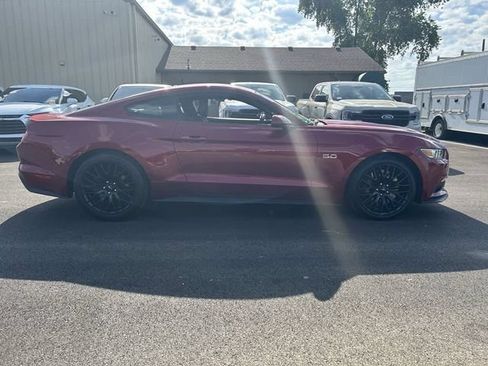 Used 2017 Ford Mustang GT Premium w/ GT Performance Package RWD image 9