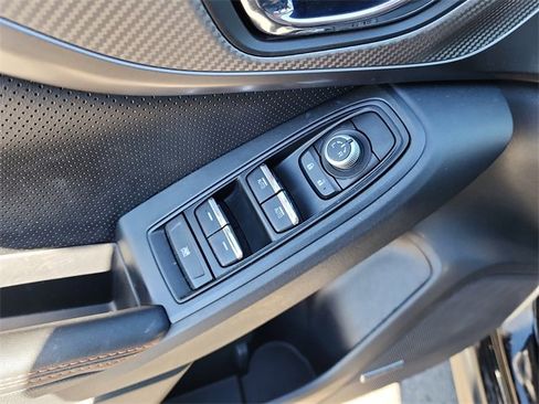 Used 2023 Subaru Crosstrek 2.5i Limited image 12