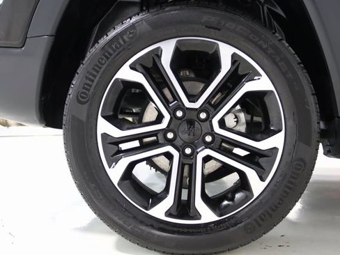 Used 2022 Jeep Compass Limited image 76