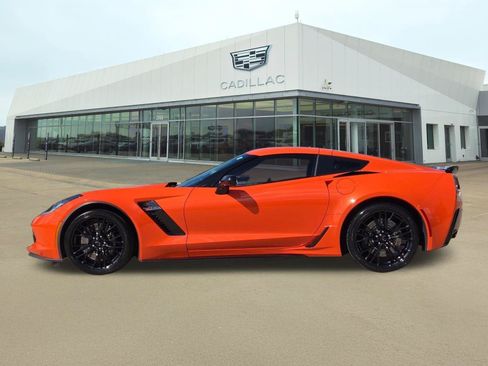 Used 2019 Chevrolet Corvette Z06 w/ Battery Protection Package RWD image 4