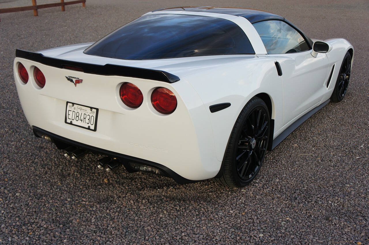 Used 2011 Chevrolet Corvette Coupe w/ 1LT RWD image 41