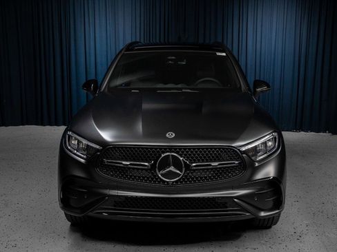 New 2026 Mercedes-Benz GLC 300 image 2