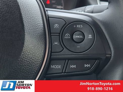 Used 2024 Toyota Corolla SE FWD image 29