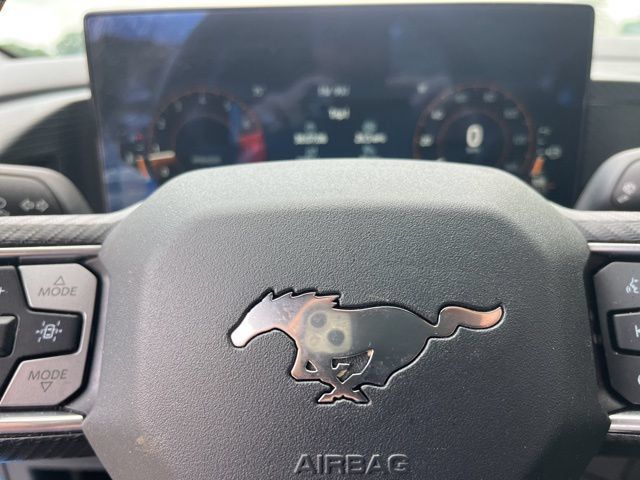 Used 2024 Ford Mustang Coupe RWD image 29
