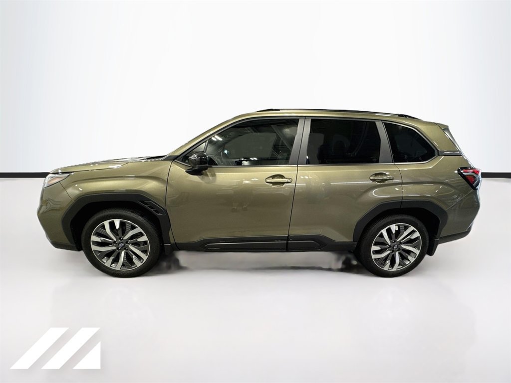 Used 2025 Subaru Forester Touring AWD/4WD image 8