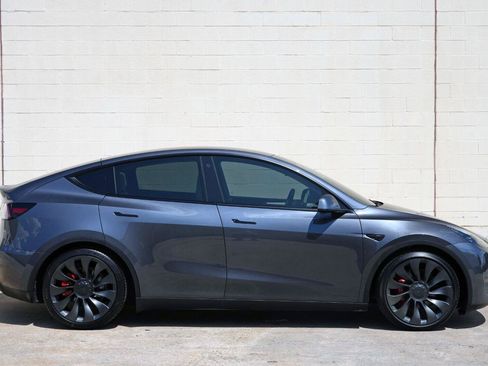 Used 2023 Tesla Model Y Performance AWD/4WD image 52