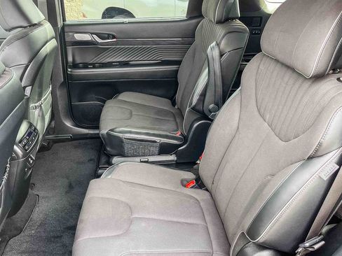 Used 2024 Hyundai Palisade Calligraphy image 17