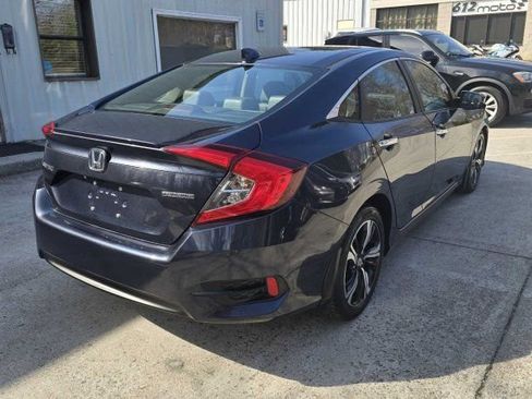 Used 2017 Honda Civic Touring image 5