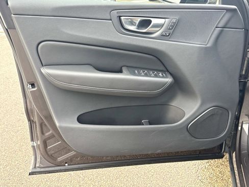 Certified 2025 Volvo XC60 B5 Plus image 16