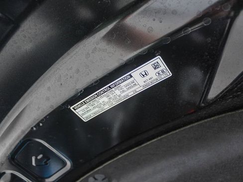 Certified 2026 Honda HR-V LX image 28