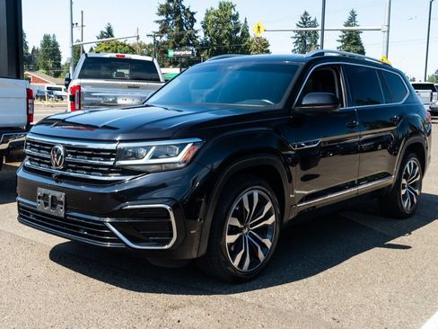 Used 2023 Volkswagen Atlas SEL Premium AWD/4WD image 3