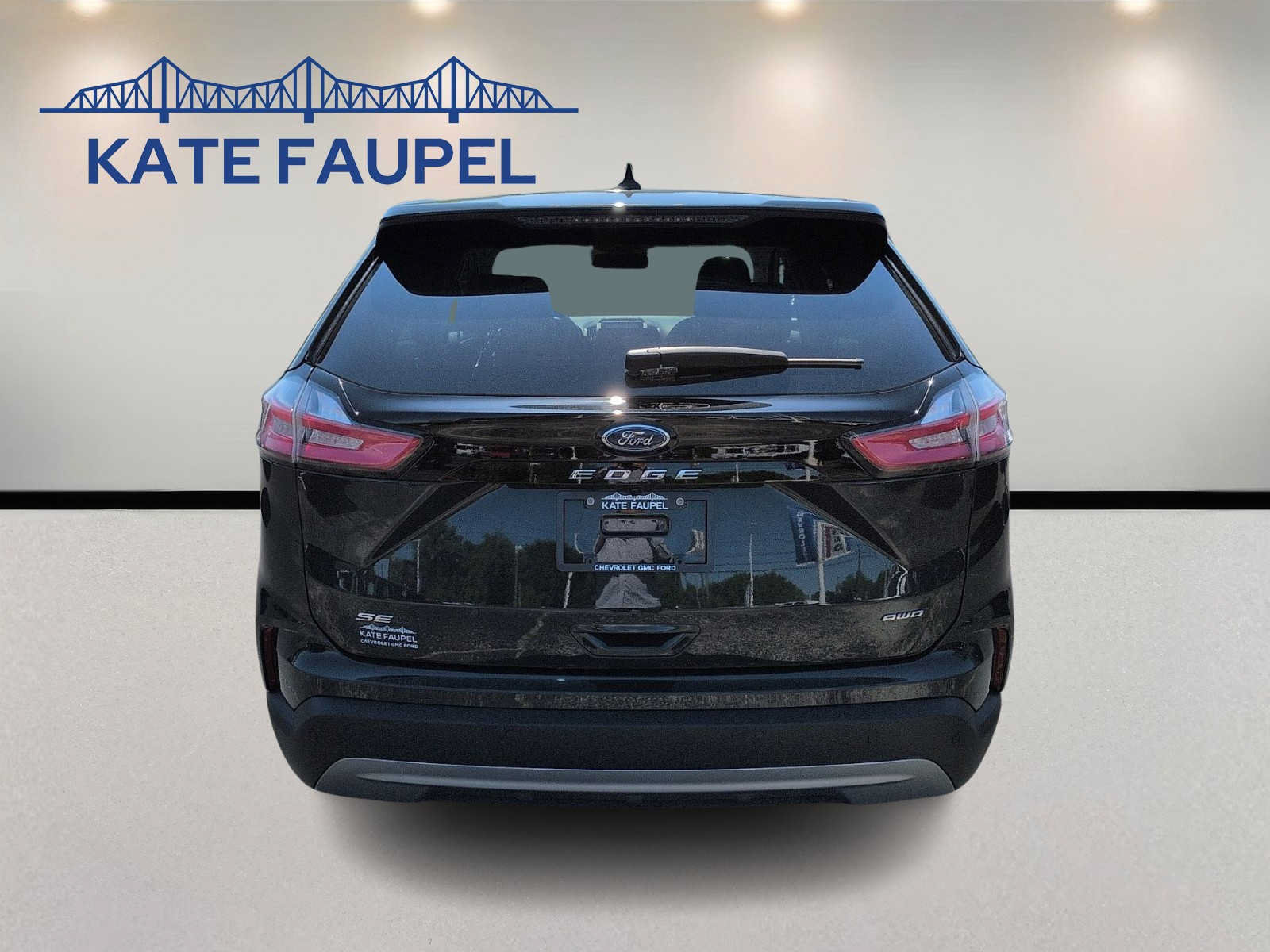 Used 2024 Ford Edge SEL w/ Convenience Package AWD/4WD image 6