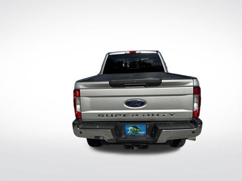 Used 2019 Ford F250 Lariat w/ Lariat Ultimate Package AWD/4WD image 7