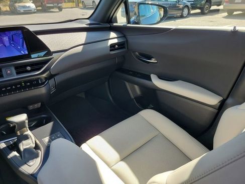 Used 2023 Lexus UX 250h FWD w/ Premium Package image 23