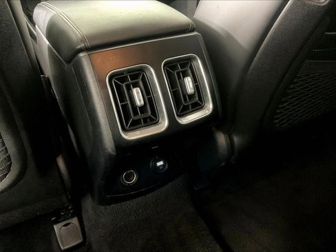 Used 2023 Kia Sorento S FWD image 10