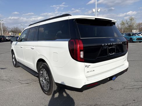 Used 2025 Ford Expedition Max Active image 8