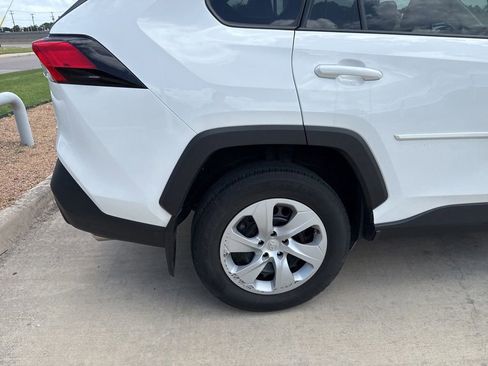 Used 2024 Toyota RAV4 LE AWD/4WD image 6