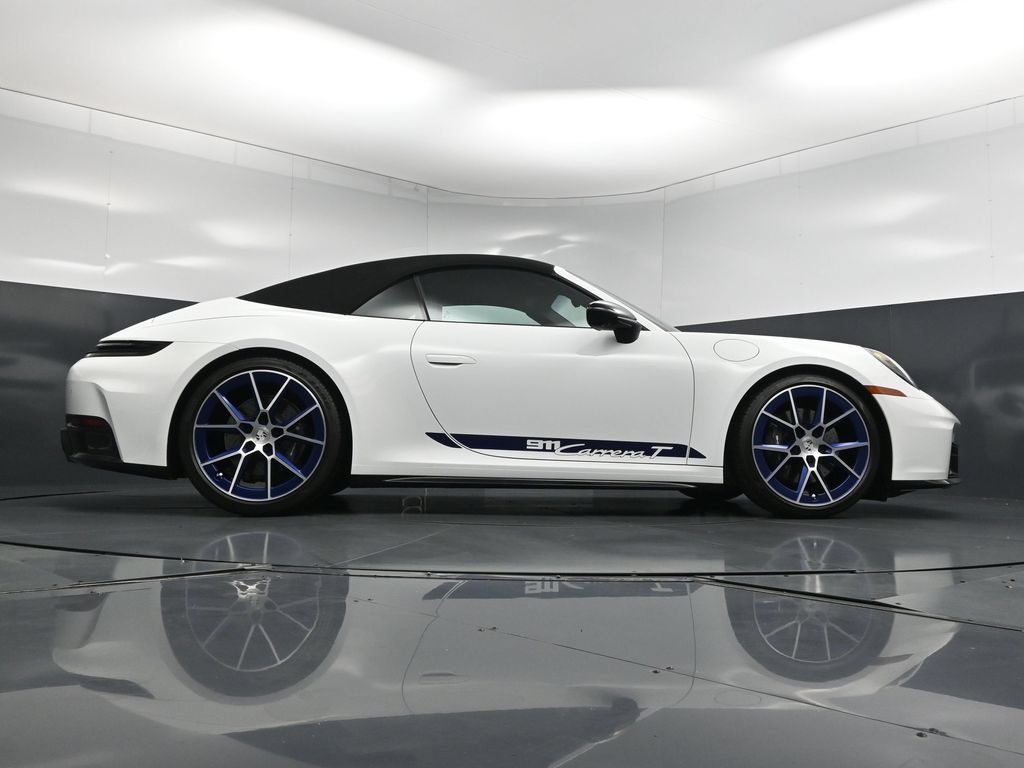 Certified 2026 Porsche 911 Carrera T RWD image 25